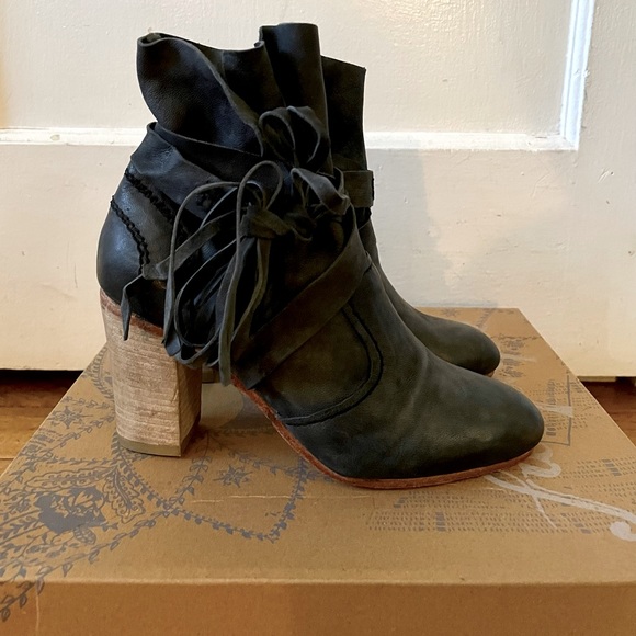NWT | Free People ’Seven Wonders’ Ankle Boots - 6 - Picture 2 of 5